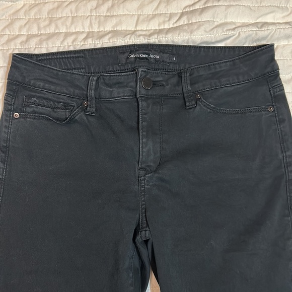 Calvin Klein Black Women’s Jeans Size 4 EUC - Picture 2 of 4